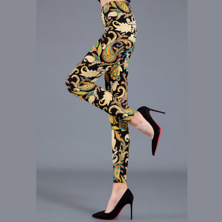 Trendy Women's Stretch Leggings with Vibrant Prints for All-Day Comfort