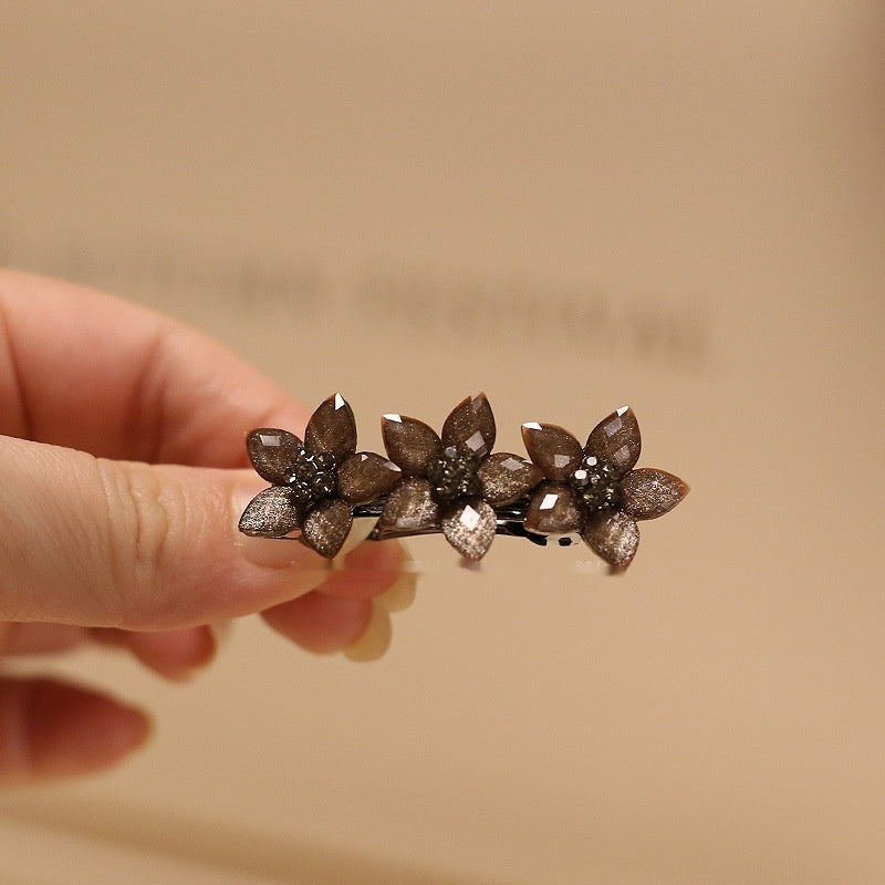 Retro Floral Resin Hairpin Headdress for Timeless Elegance