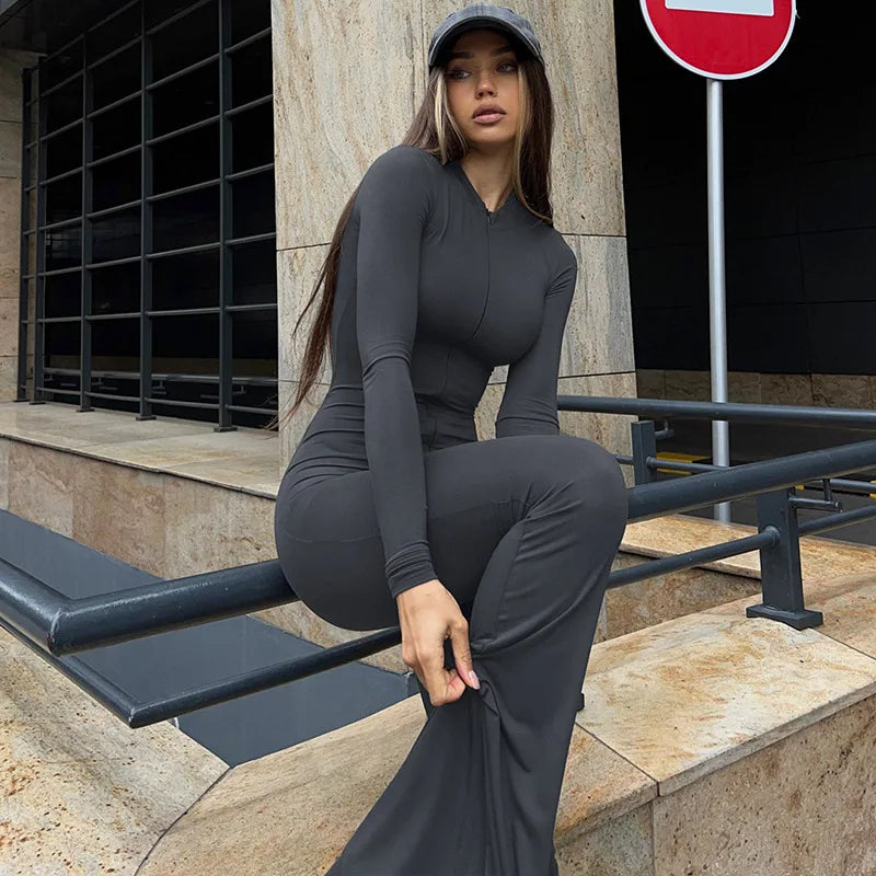 Chic Bodycon Jumpsuit with Flare Trousers and Zipper for Active Women