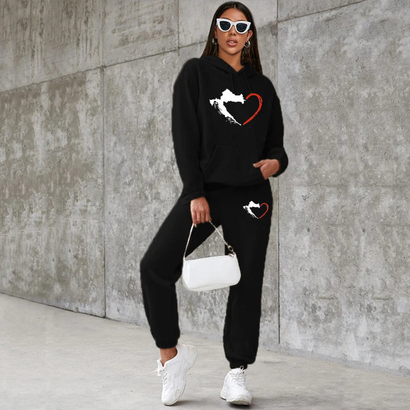 Chic Women's Hooded Sweatshirt and Sweatpants Set for Autumn-Winter Comfort