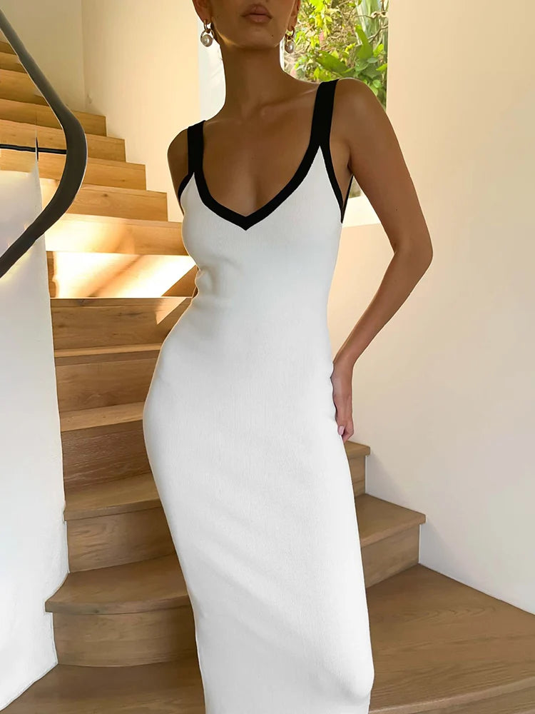 Chic Sleeveless Color-Block Knit Maxi Dress for Women - Elegant V-Neck Bodycon for Beach Vacations