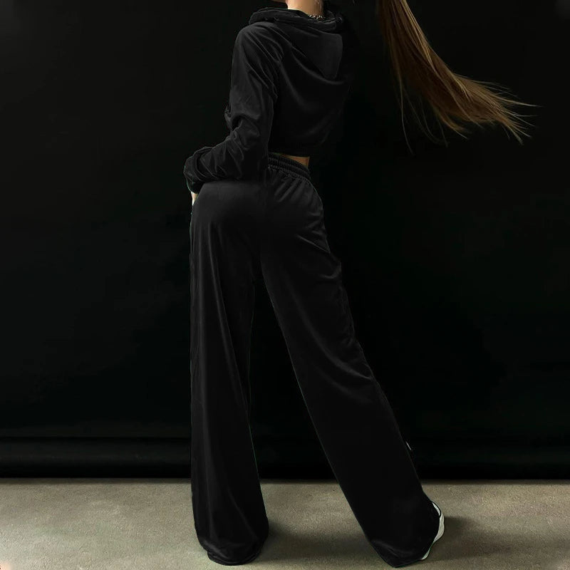 Chic Velvet Two-Piece Tracksuit for Women - Autumn Zip Hoodie and Crop Top with Pants Set