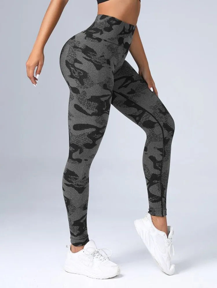 Women's 2023 Push-Up Scrunch Seamless Camouflage Leggings for Gym and Fitness