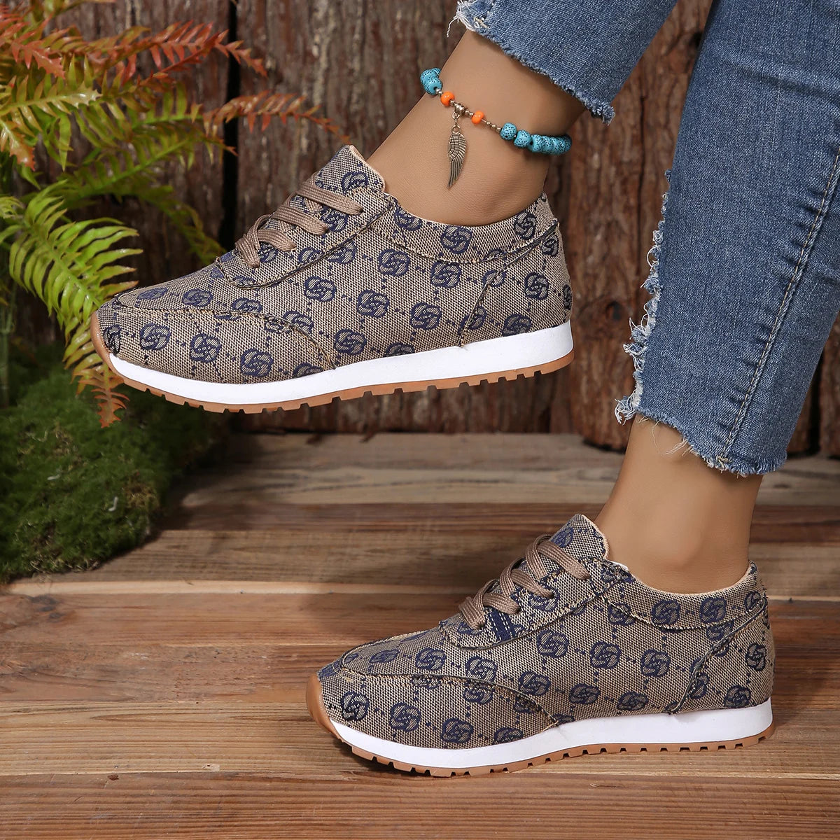 Stylish Women's Low Top Casual Shoes for Spring/Summer 2024 - Comfortable, Breathable Outdoor Footwear