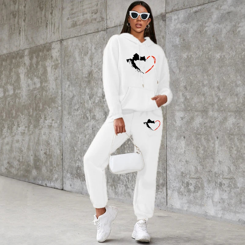 Chic Women's Hooded Sweatshirt and Sweatpants Set for Autumn-Winter Comfort