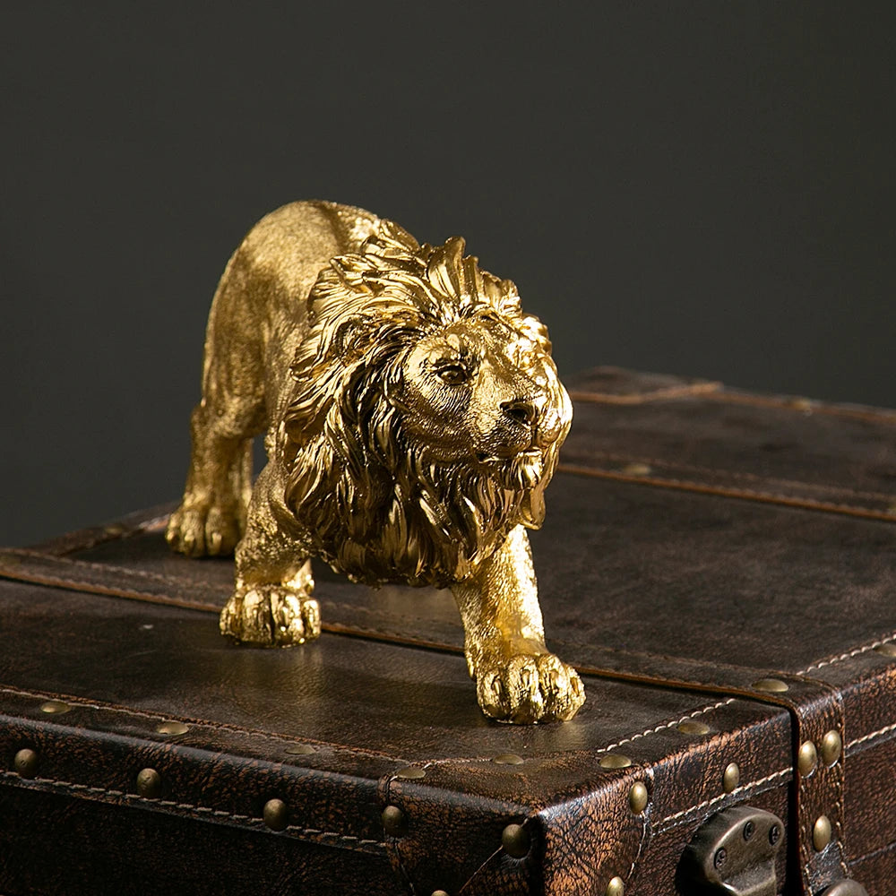 Resin African Animal King Statue Golden Lion Figurines Home Living Room Office Wild Power Crafts Decors Desktop Ornaments Gift